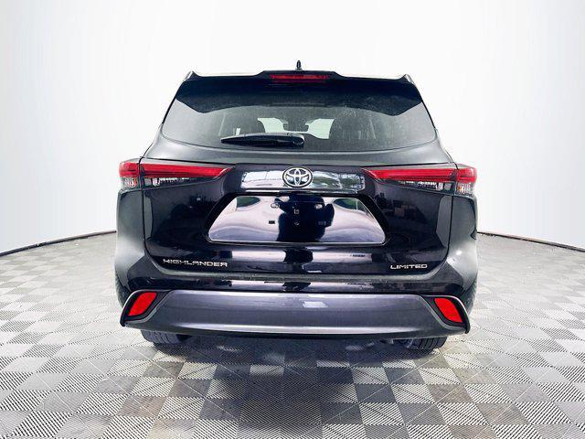 used 2021 Toyota Highlander car, priced at $32,498