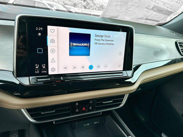 used 2025 Volkswagen Atlas Cross Sport car