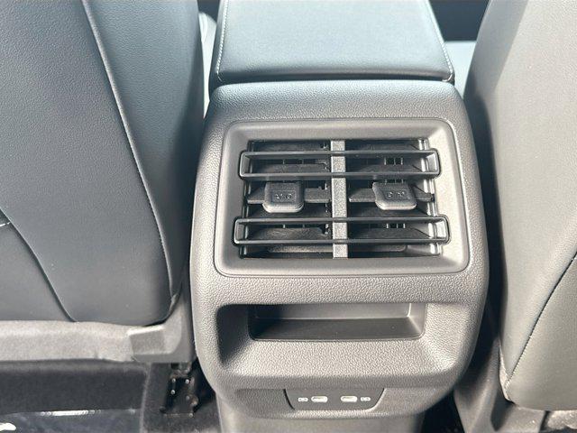 new 2026 Volkswagen Tiguan car, priced at $38,425