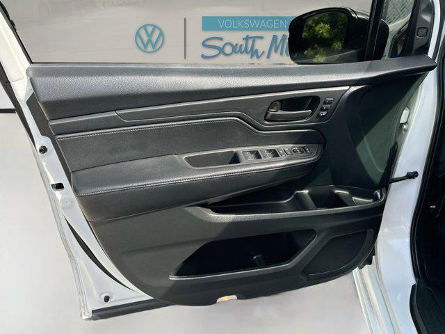 used 2023 Honda Odyssey car, priced at $27,299