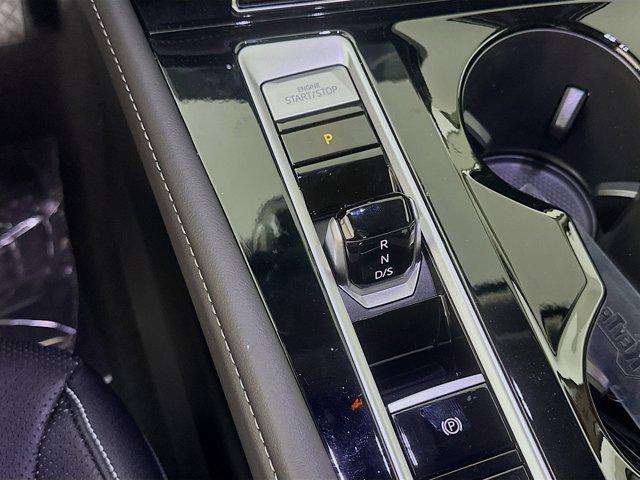 new 2025 Volkswagen Atlas car, priced at $45,056
