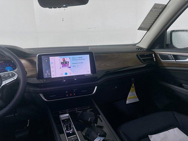 new 2025 Volkswagen Atlas car, priced at $45,056