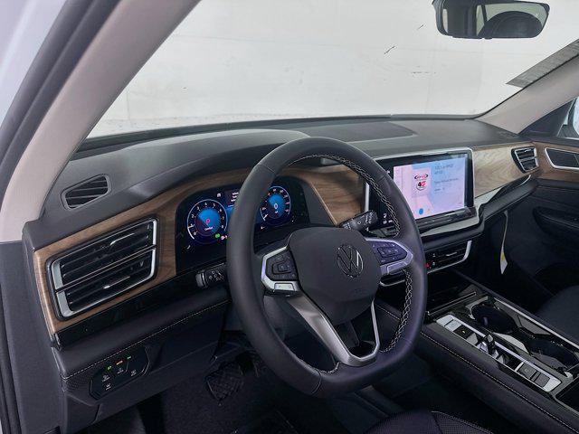 new 2025 Volkswagen Atlas car, priced at $45,056