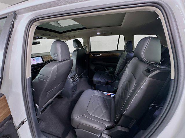 new 2025 Volkswagen Atlas car, priced at $45,056