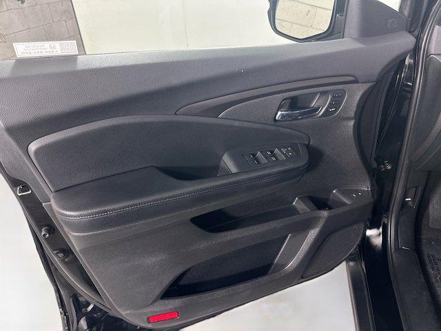 used 2022 Honda Pilot car, priced at $28,894