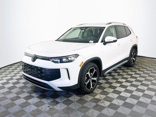 new 2025 Volkswagen Tiguan car, priced at $32,634