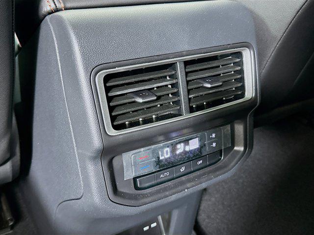 new 2025 Volkswagen Atlas car, priced at $47,601