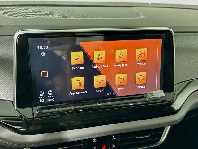 new 2025 Volkswagen Atlas car, priced at $47,601