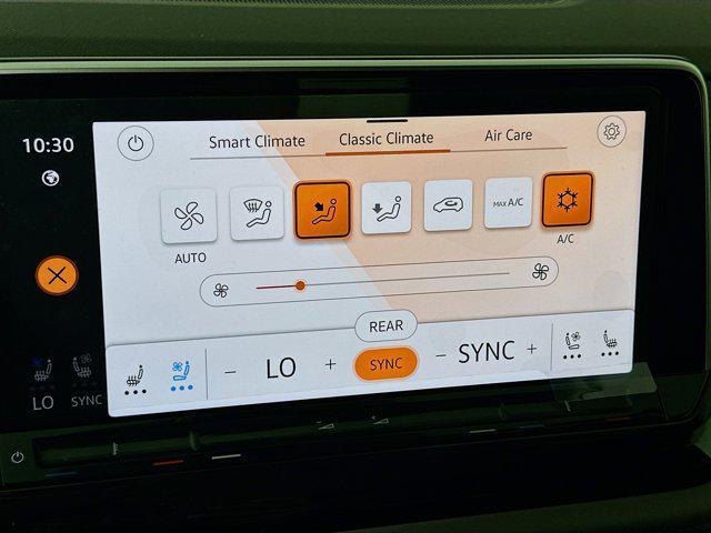 new 2025 Volkswagen Atlas car, priced at $47,601