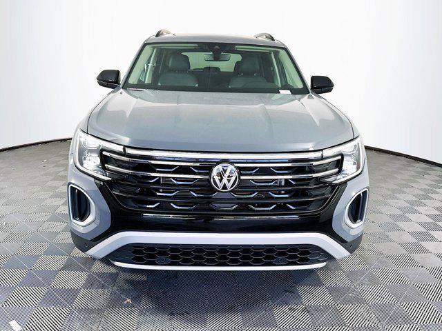 new 2025 Volkswagen Atlas car, priced at $47,601