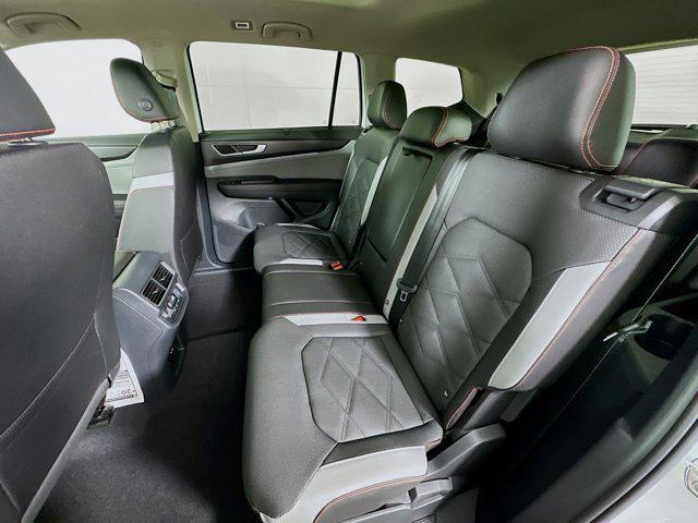 new 2025 Volkswagen Atlas car, priced at $45,834