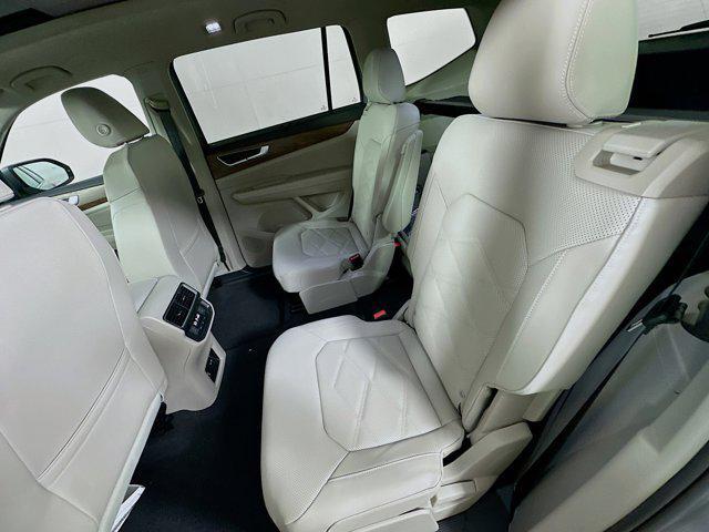 new 2025 Volkswagen Atlas car, priced at $42,084