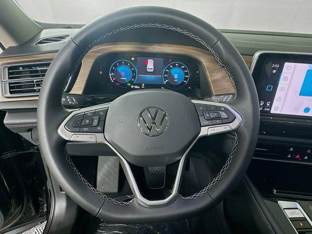 new 2025 Volkswagen Atlas car, priced at $43,578