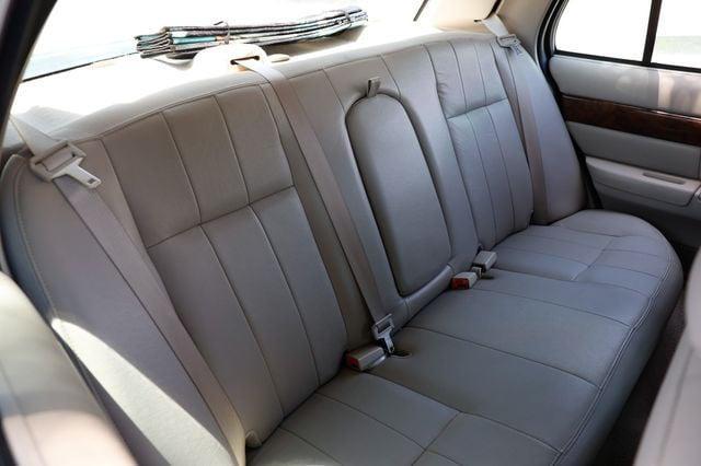 used 2007 Mercury Grand Marquis car, priced at $6,491