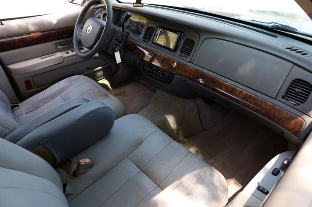 used 2007 Mercury Grand Marquis car, priced at $6,491