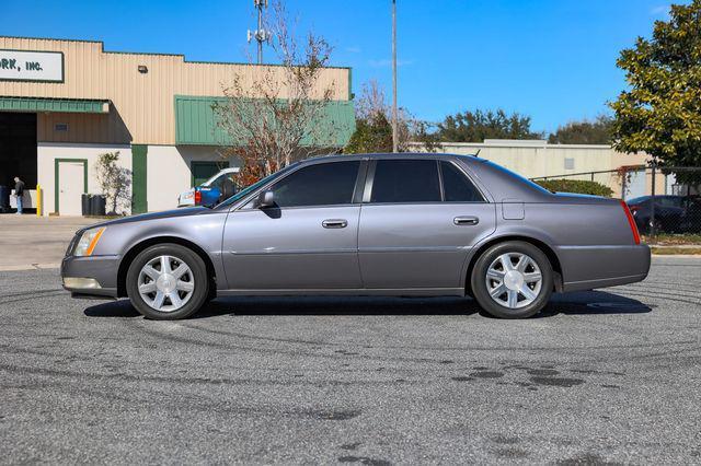 used 2007 Cadillac DTS car, priced at $5,995