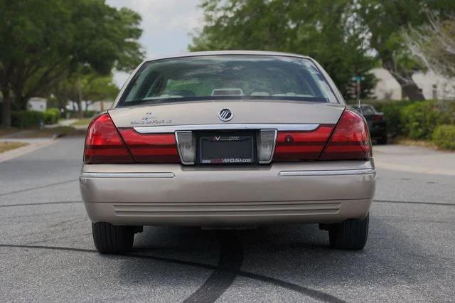 used 2005 Mercury Grand Marquis car, priced at $9,995