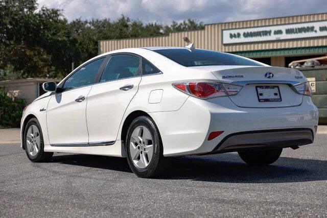 used 2012 Hyundai Sonata Hybrid car, priced at $6,995