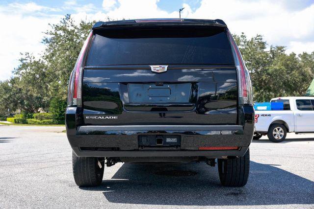 used 2020 Cadillac Escalade car, priced at $29,995