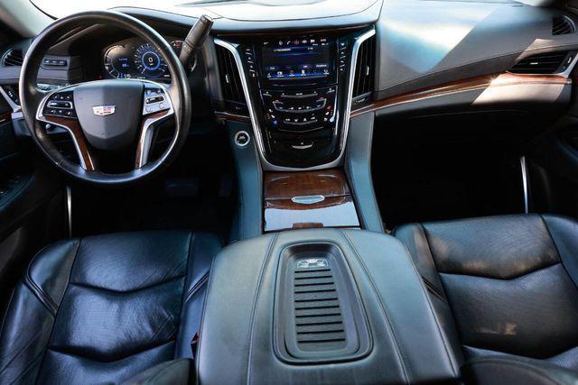 used 2020 Cadillac Escalade car, priced at $29,995