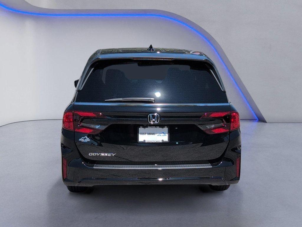 new 2026 Honda Odyssey car, priced at $43,404