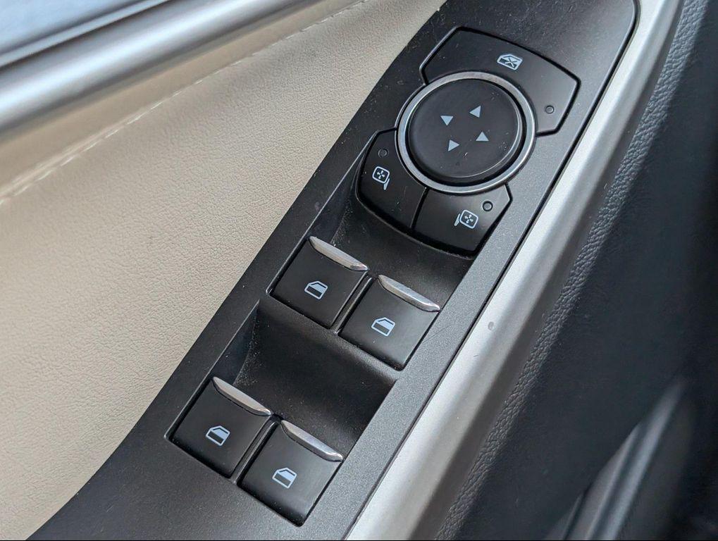 used 2023 Ford Explorer car, priced at $26,900
