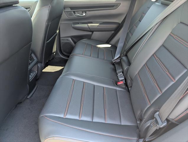 new 2025 Honda CR-V Hybrid car, priced at $39,045