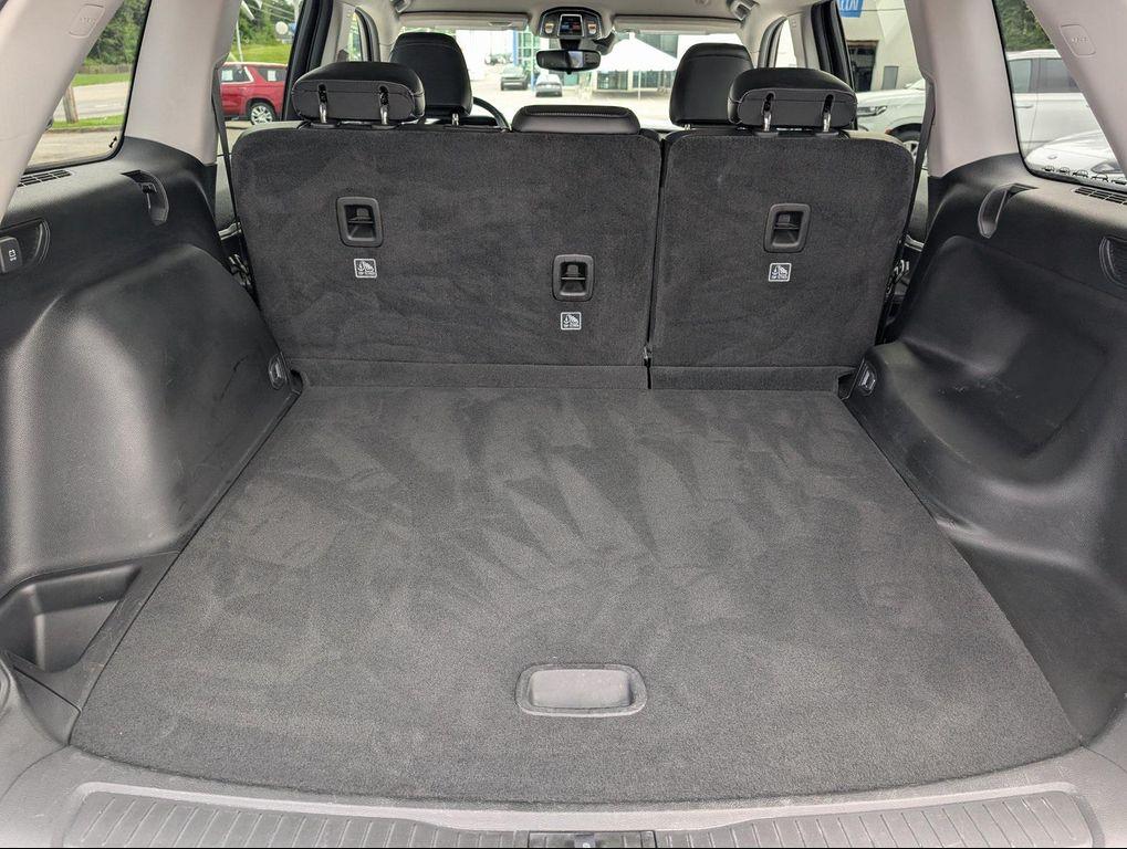 used 2022 Jeep Grand Cherokee car, priced at $25,900
