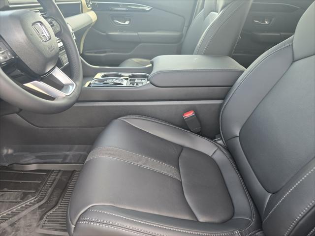 new 2025 Honda Pilot car, priced at $52,950