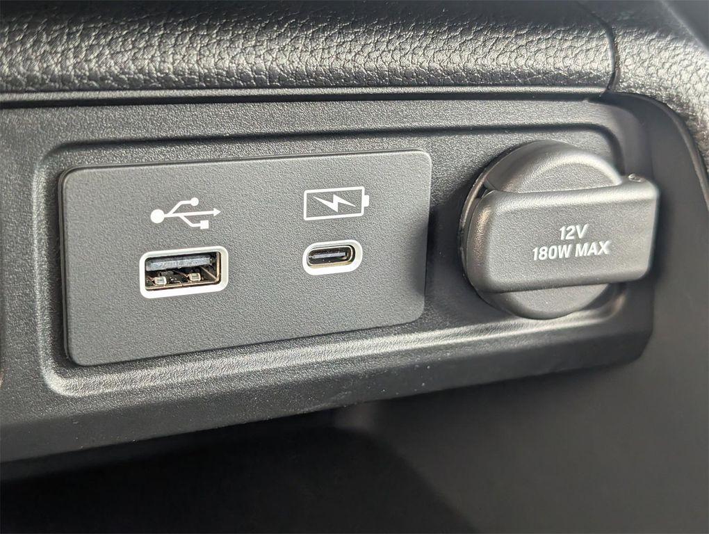 new 2025 Honda Pilot car, priced at $43,405