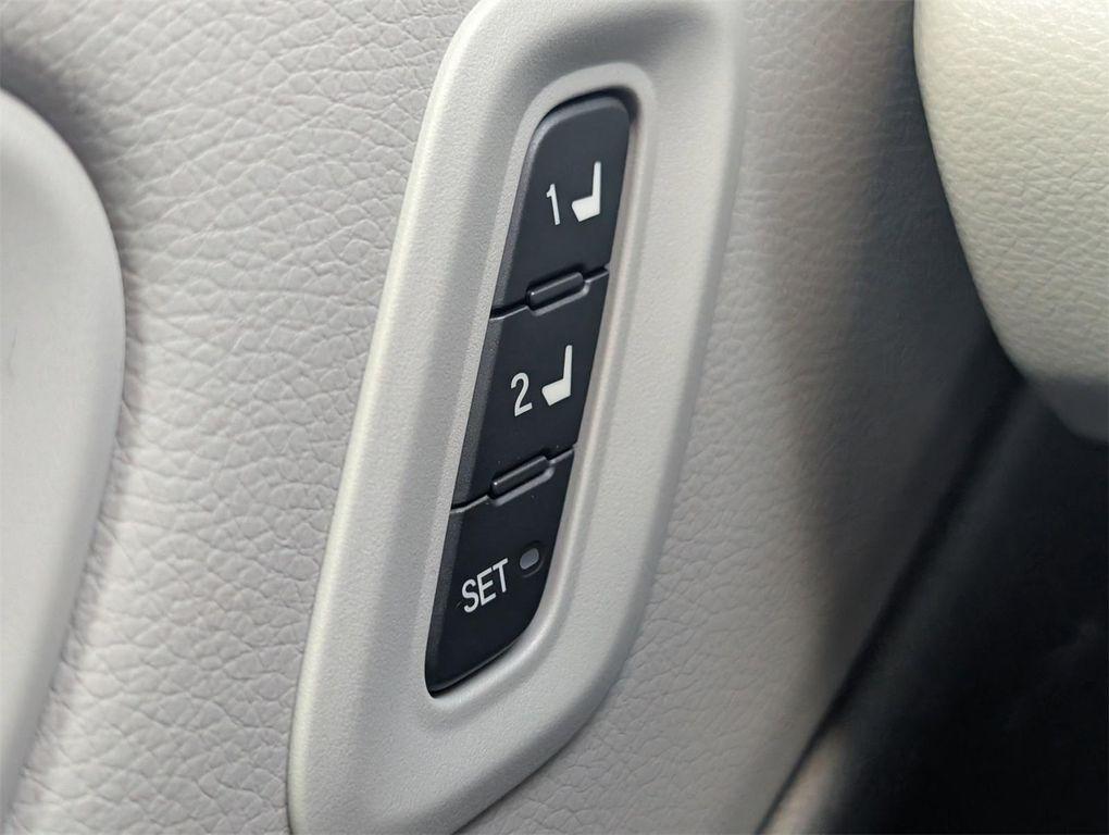 new 2025 Honda Pilot car, priced at $43,405