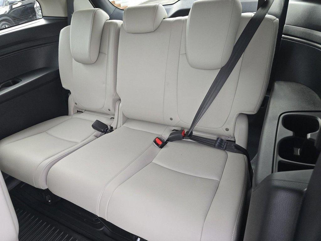 new 2025 Honda Odyssey car, priced at $43,728