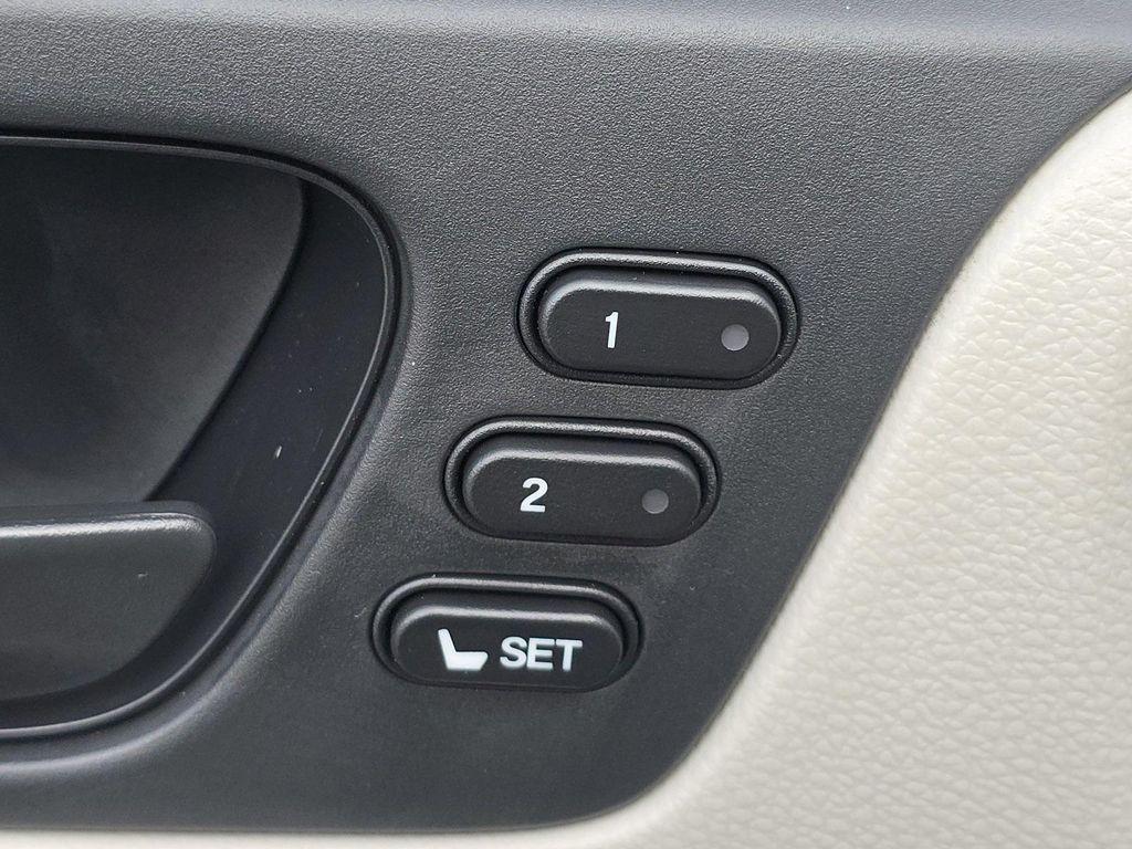new 2025 Honda Odyssey car, priced at $43,728