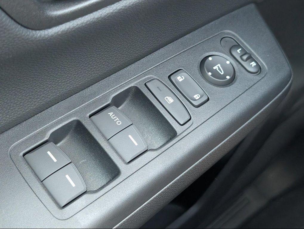 new 2025 Honda CR-V car, priced at $31,925