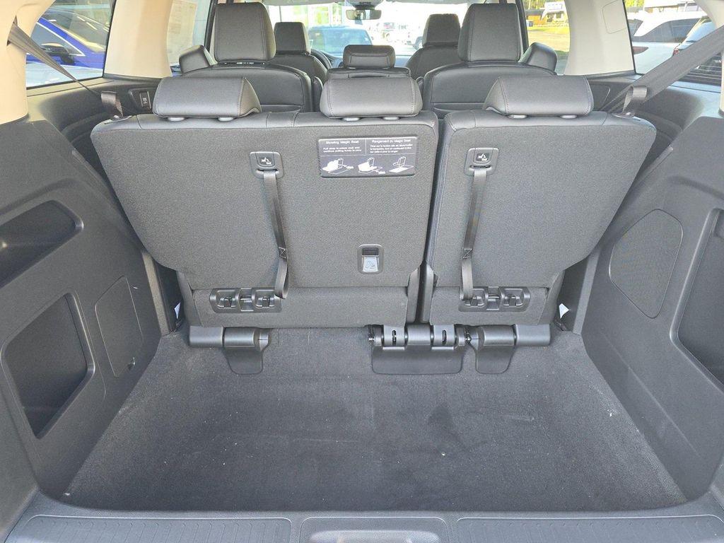 new 2026 Honda Odyssey car, priced at $44,659