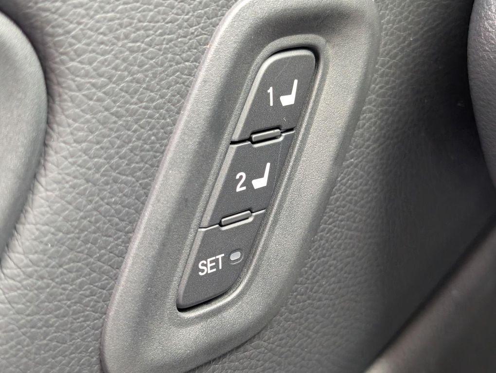 new 2025 Honda Pilot car, priced at $45,800