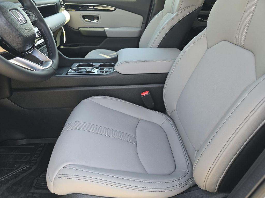 new 2025 Honda Pilot car, priced at $44,751