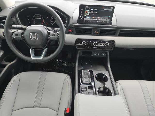 new 2025 Honda Pilot car, priced at $51,780