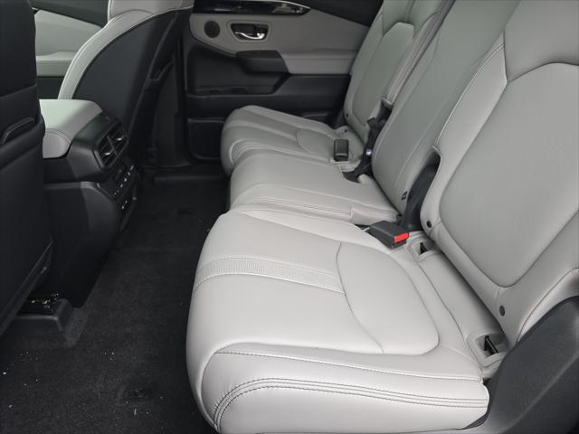 new 2025 Honda Pilot car, priced at $51,780