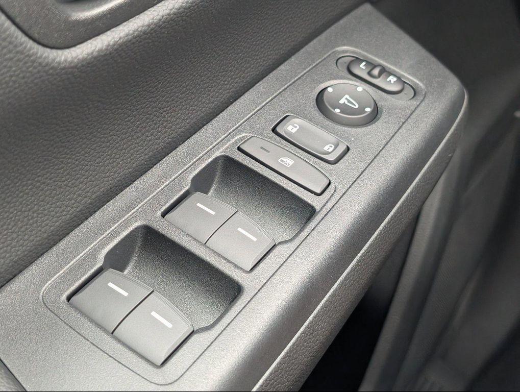 new 2026 Honda CR-V Hybrid car, priced at $39,333
