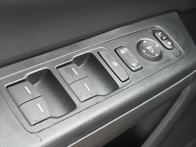 new 2025 Honda CR-V Hybrid car, priced at $40,920