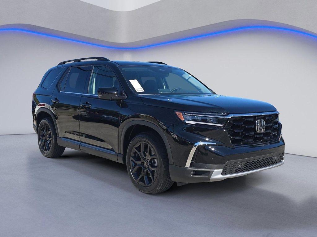 new 2025 Honda Pilot car, priced at $52,995