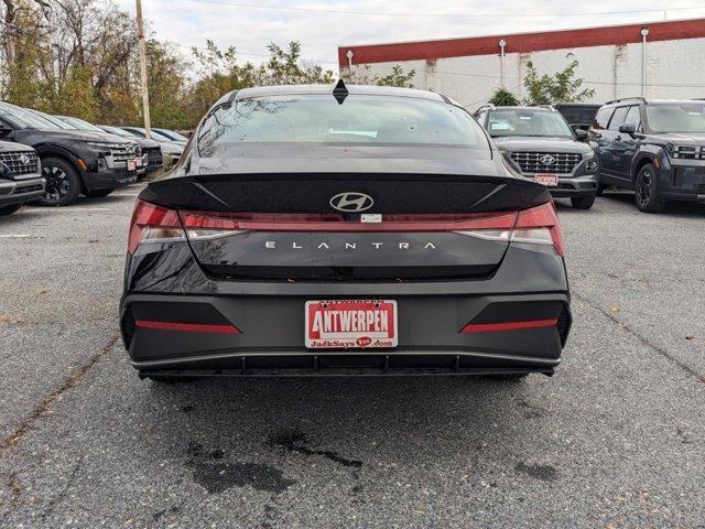 new 2025 Hyundai Elantra car, priced at $22,432