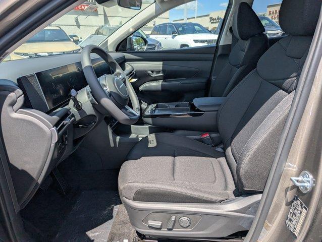 new 2025 Hyundai TUCSON Hybrid car, priced at $33,161