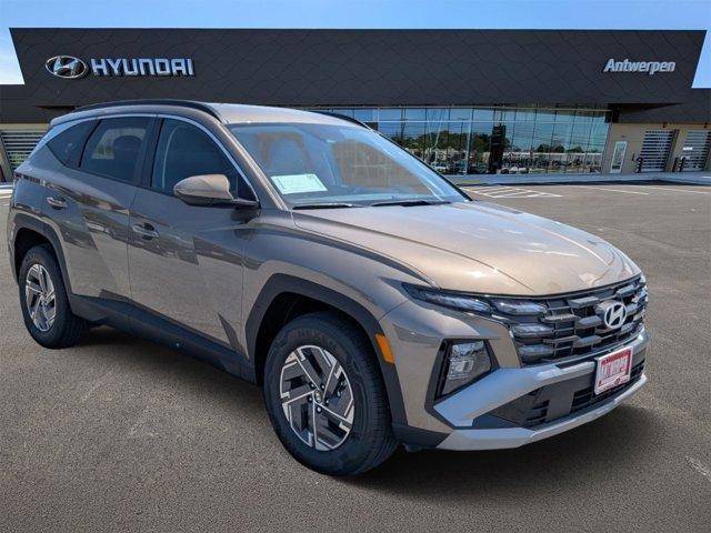 new 2025 Hyundai TUCSON Hybrid car, priced at $35,475