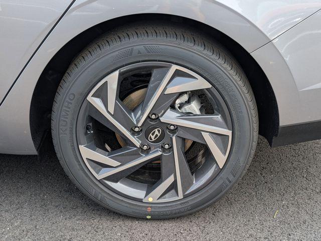 new 2025 Hyundai Elantra car, priced at $20,609