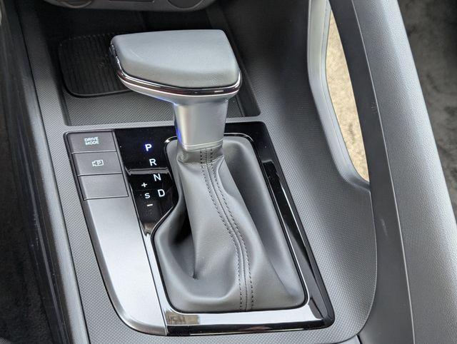 new 2025 Hyundai Elantra car, priced at $20,902