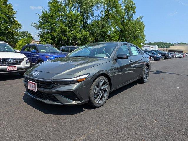 new 2025 Hyundai Elantra car, priced at $25,040