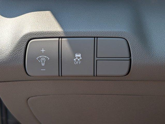 new 2025 Hyundai Elantra car, priced at $25,040