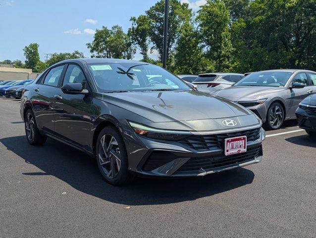 new 2025 Hyundai Elantra car, priced at $25,040